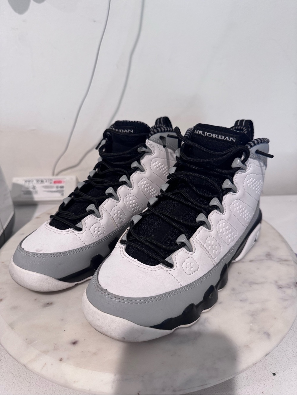 Jordan retro 9 Barons size 4Y